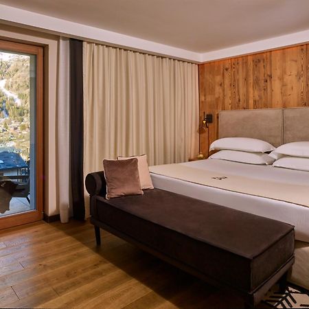 Le Massif Hotel & Lodge Courmayeur The Leading Hotels Of The World Екстериор снимка