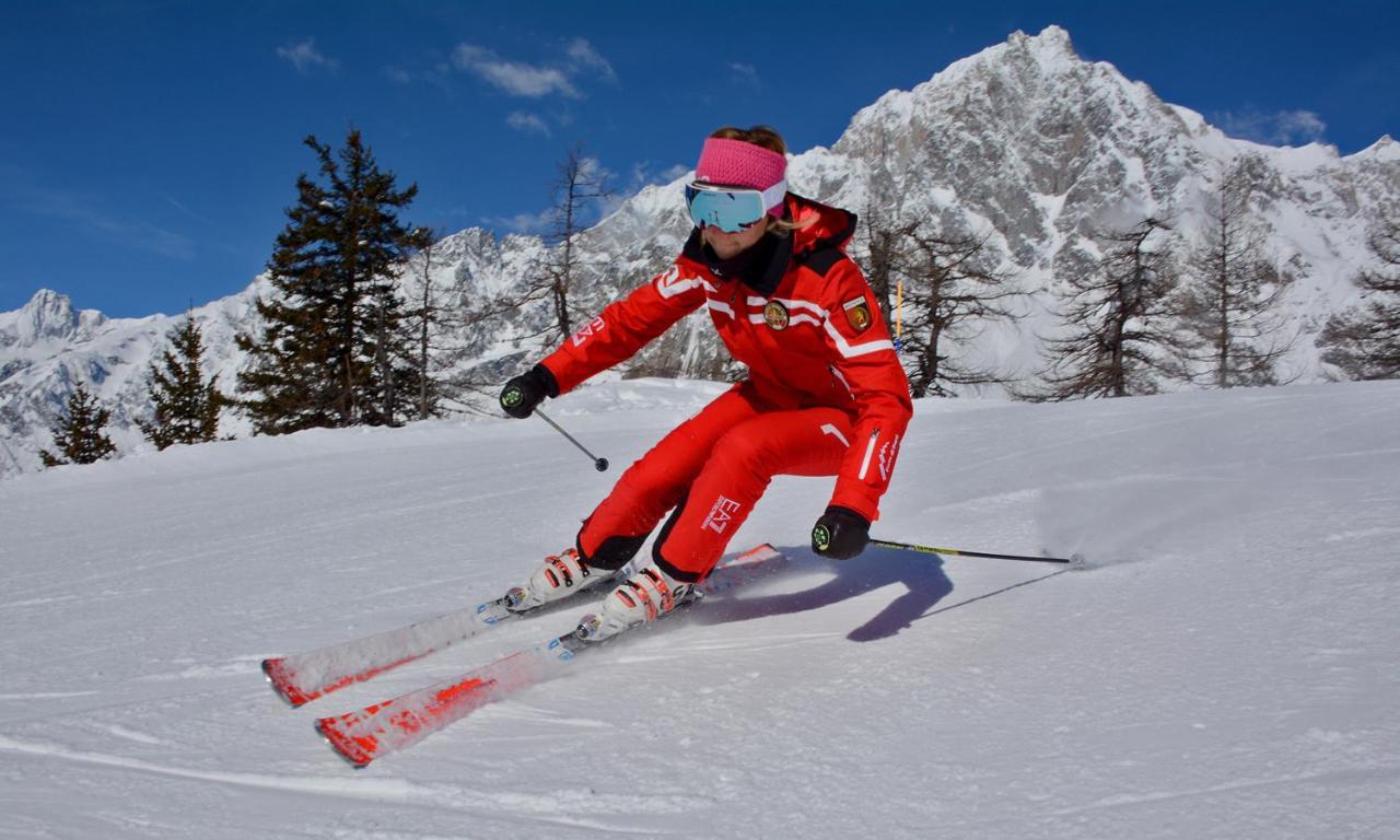 Le Massif Hotel & Lodge Courmayeur The Leading Hotels Of The World Екстериор снимка