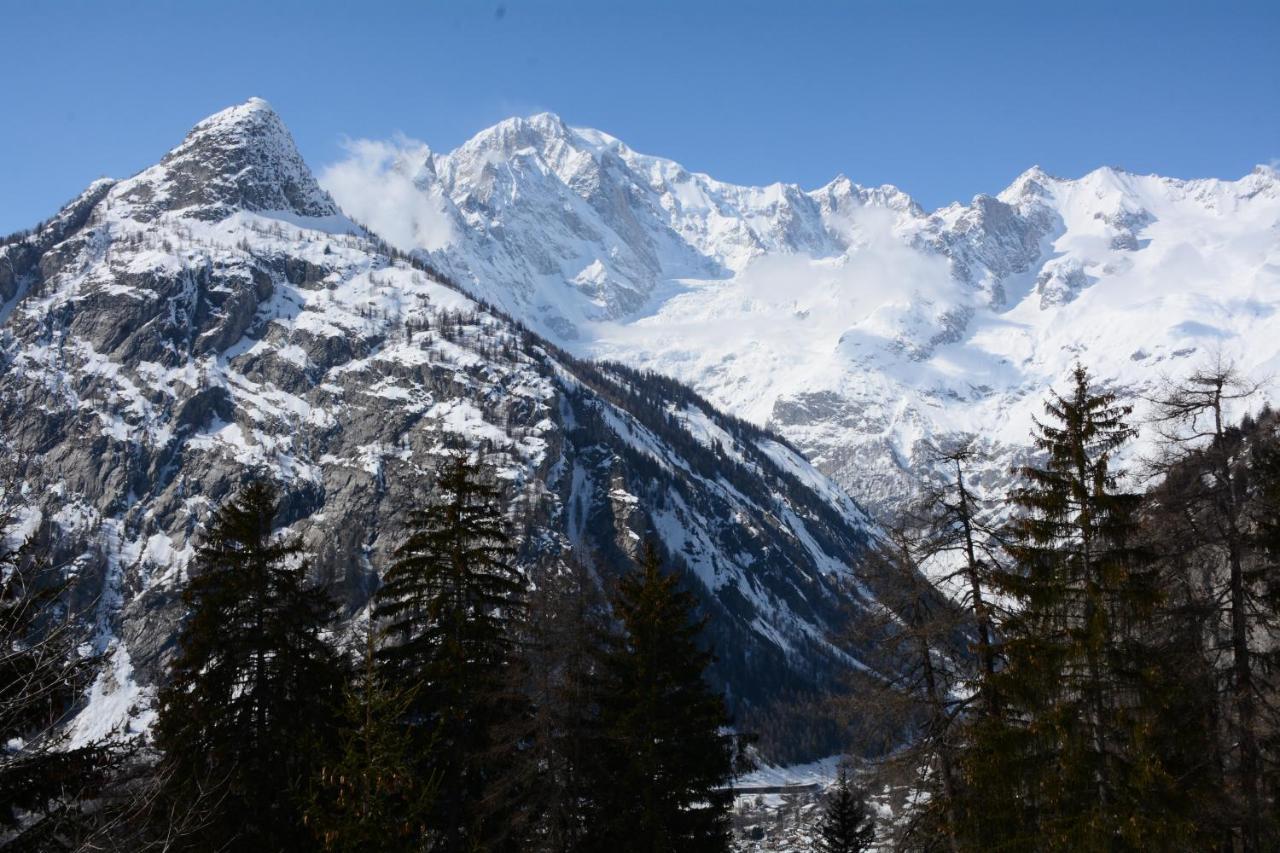 Le Massif Hotel & Lodge Courmayeur The Leading Hotels Of The World Екстериор снимка