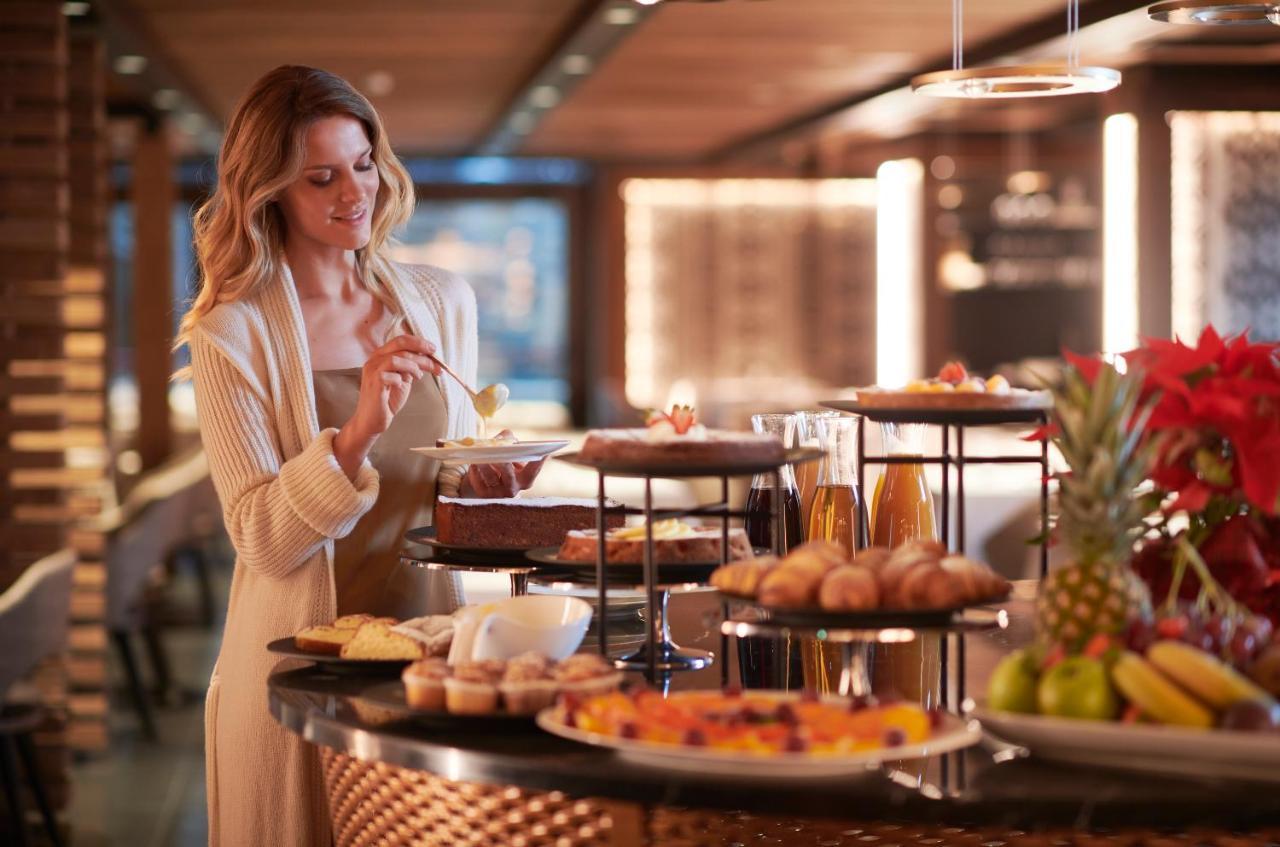Le Massif Hotel & Lodge Courmayeur The Leading Hotels Of The World Екстериор снимка