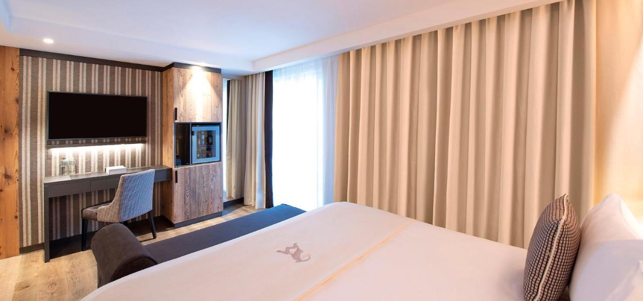 Le Massif Hotel & Lodge Courmayeur The Leading Hotels Of The World Екстериор снимка